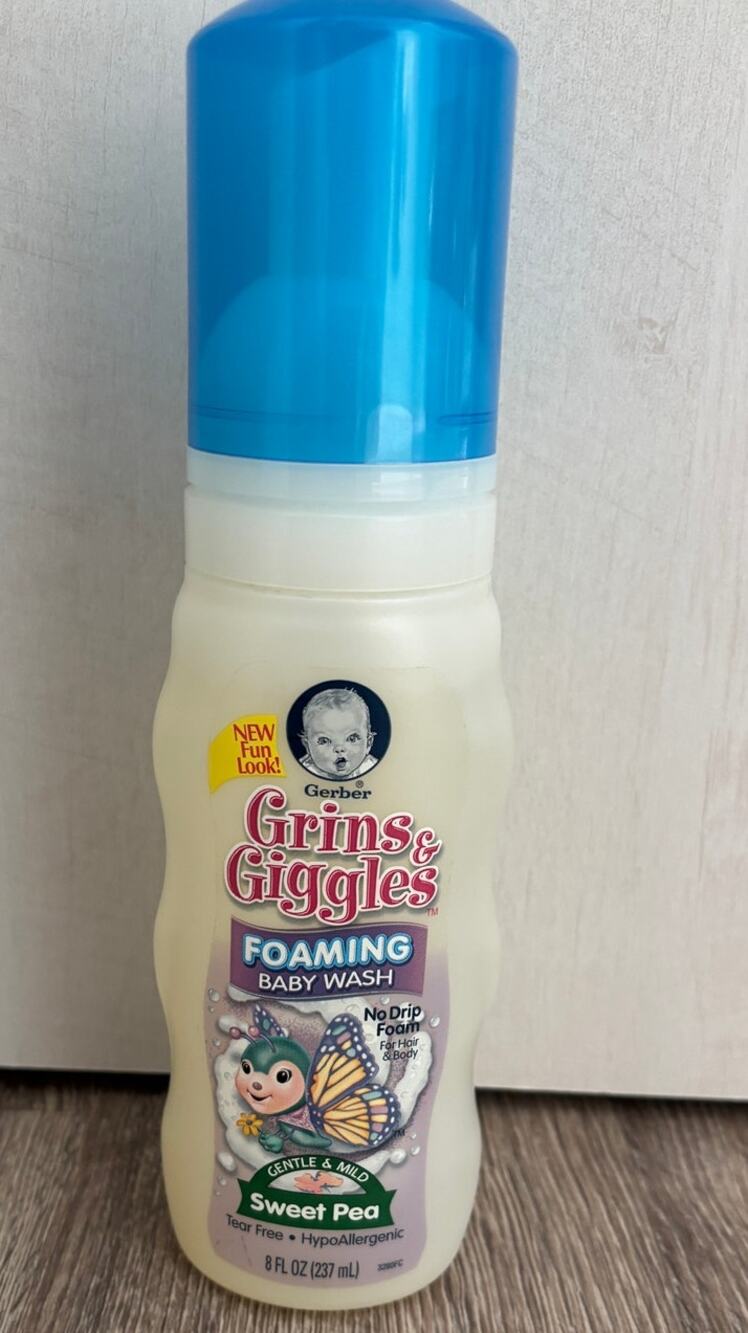 Gerber Vintage Grins & Giggles Foaming Baby Wash Pump 8 FL OZ